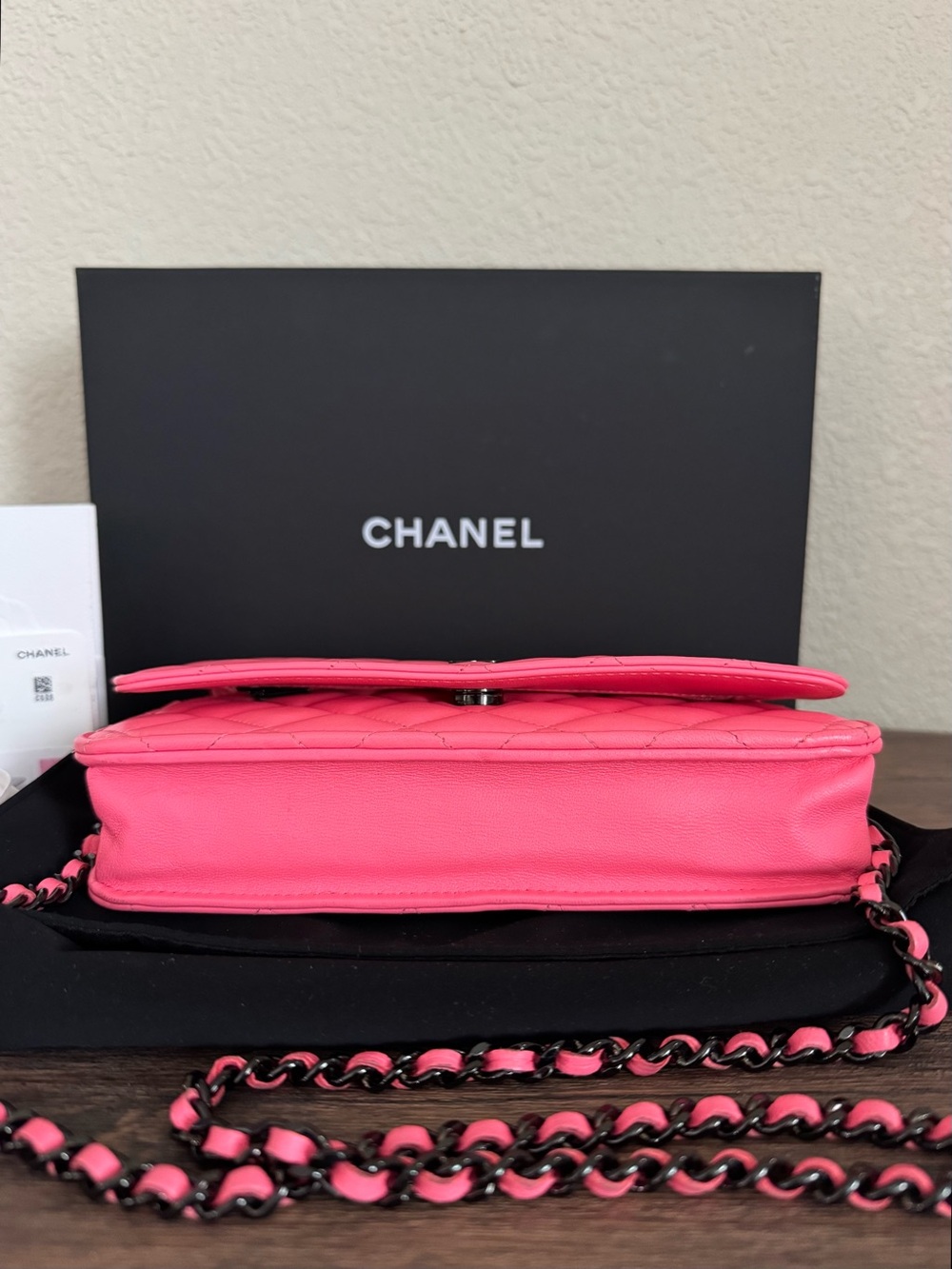CHANEL 2024 Hot Pink Lambskin Leather Wallet on Chain with Black Hardware - Picture 9 of 10